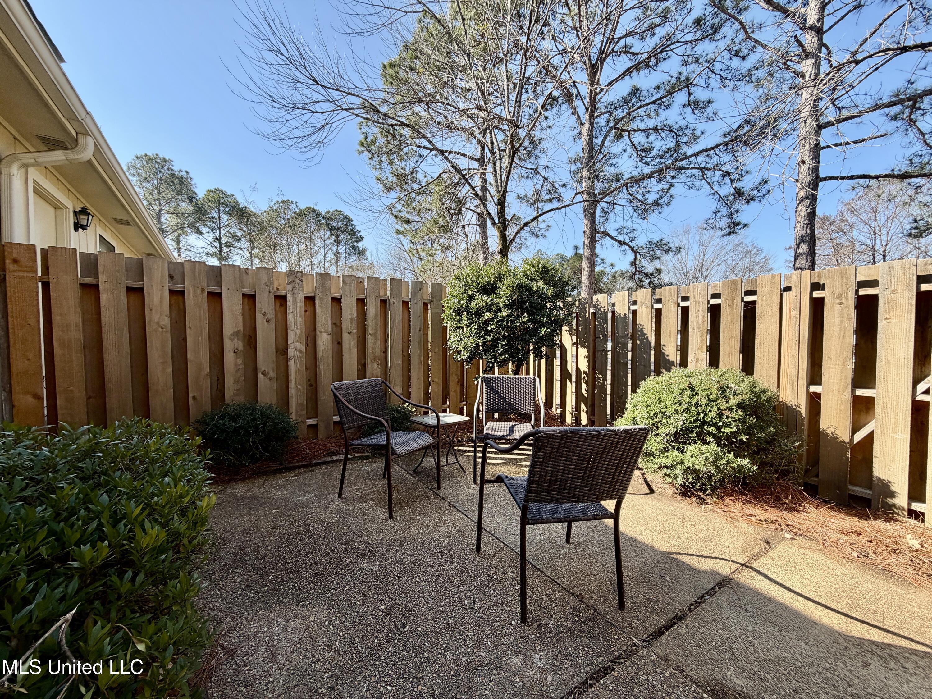 100 Villa Way Clinton, MS 39056 - Photo 34 of 35 IMG_0464