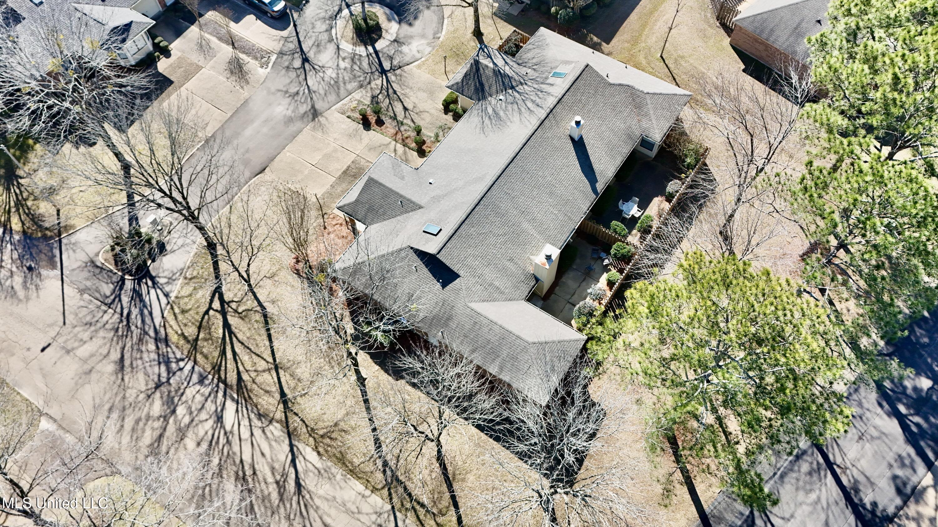 100 Villa Way Clinton, MS 39056 - Photo 6 of 35 dji_fly_20260205_103748_0679_17703092881