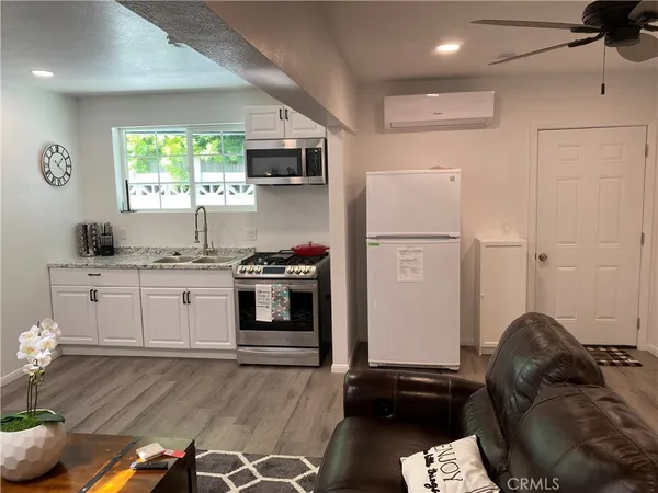 $2,200 | 723 North Quince Avenue, Upland, CA 91786