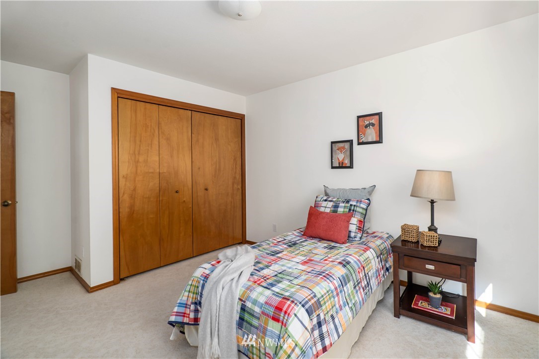 4445 Shellridge Road Northwest Olympia, WA 98502 - Photo 16 of 27