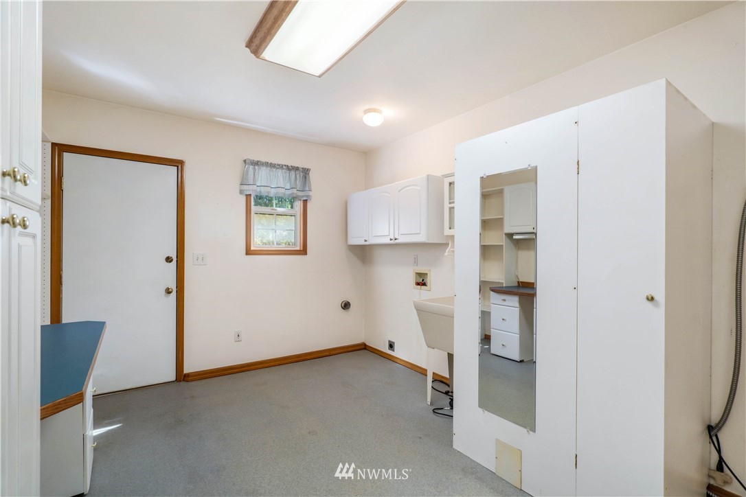 4445 Shellridge Road Northwest Olympia, WA 98502 - Photo 19 of 27