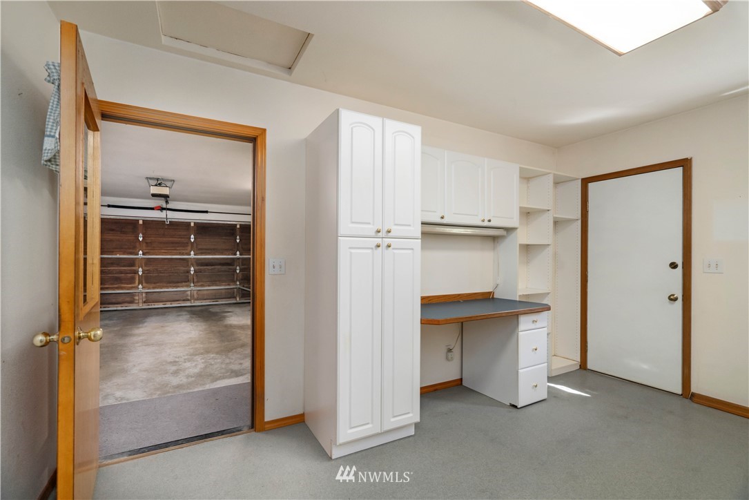 4445 Shellridge Road Northwest Olympia, WA 98502 - Photo 20 of 27