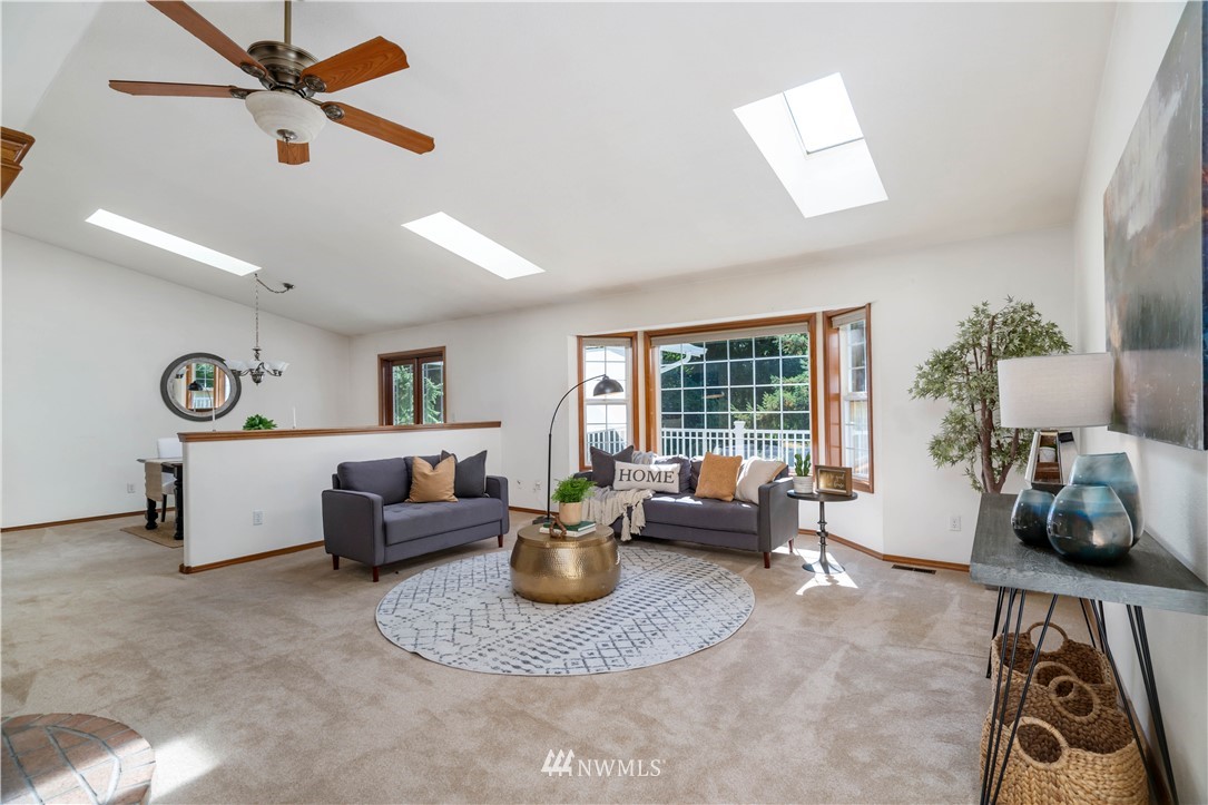 4445 Shellridge Road Northwest Olympia, WA 98502 - Photo 3 of 27