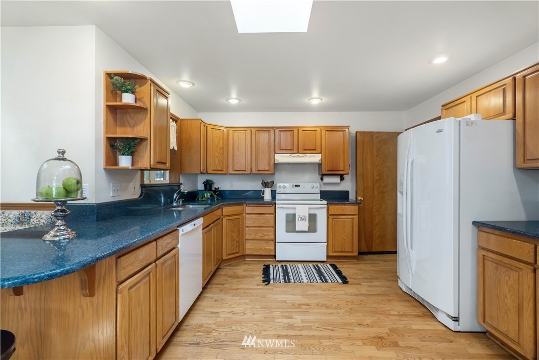 4445 Shellridge Road Northwest Olympia, WA 98502 - Photo 6 of 27