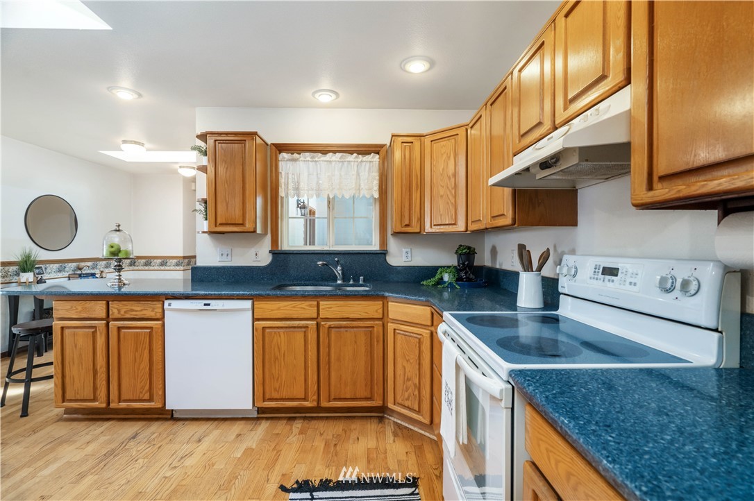 4445 Shellridge Road Northwest Olympia, WA 98502 - Photo 7 of 27