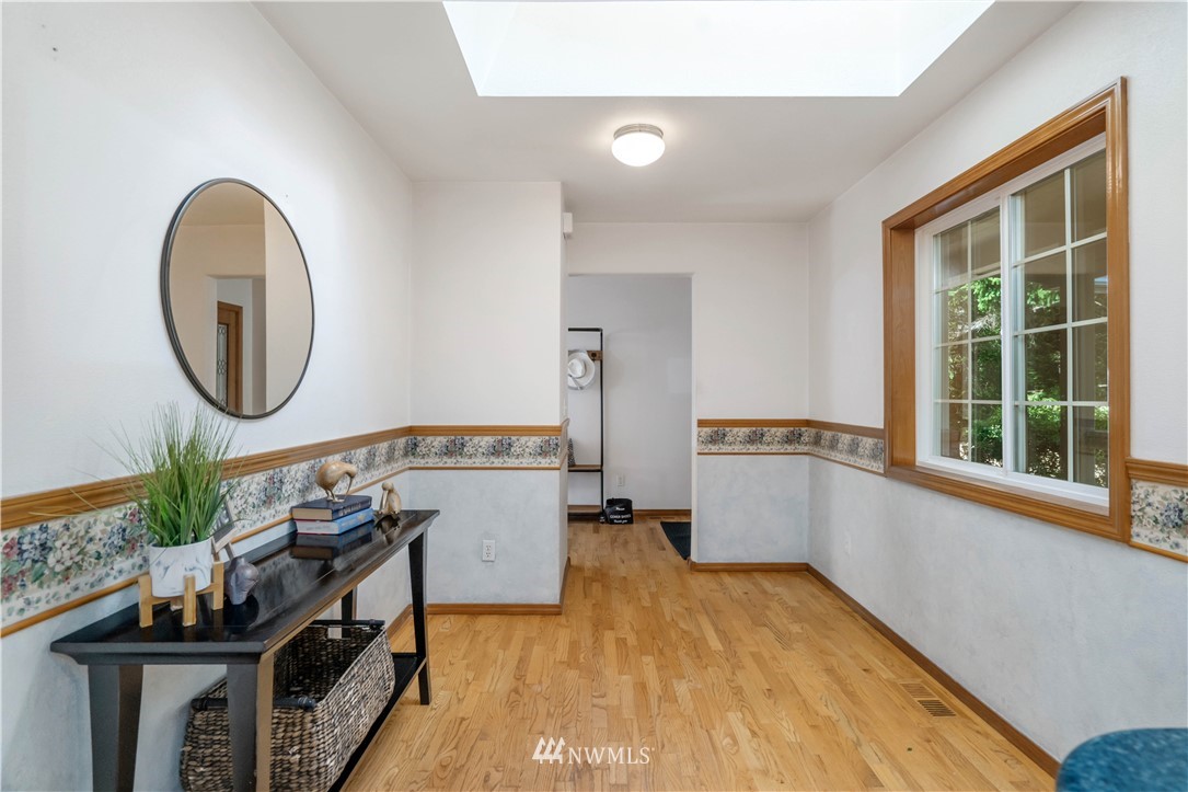 4445 Shellridge Road Northwest Olympia, WA 98502 - Photo 10 of 27