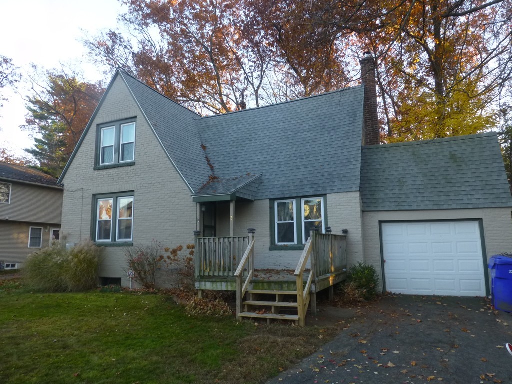 3 Bonnyview Street Springfield, MA 01109 - Photo 1 of 27
