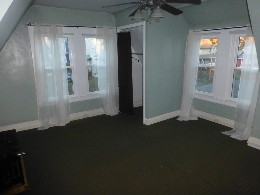 3 Bonnyview Street Springfield, MA 01109 - Photo 15 of 27