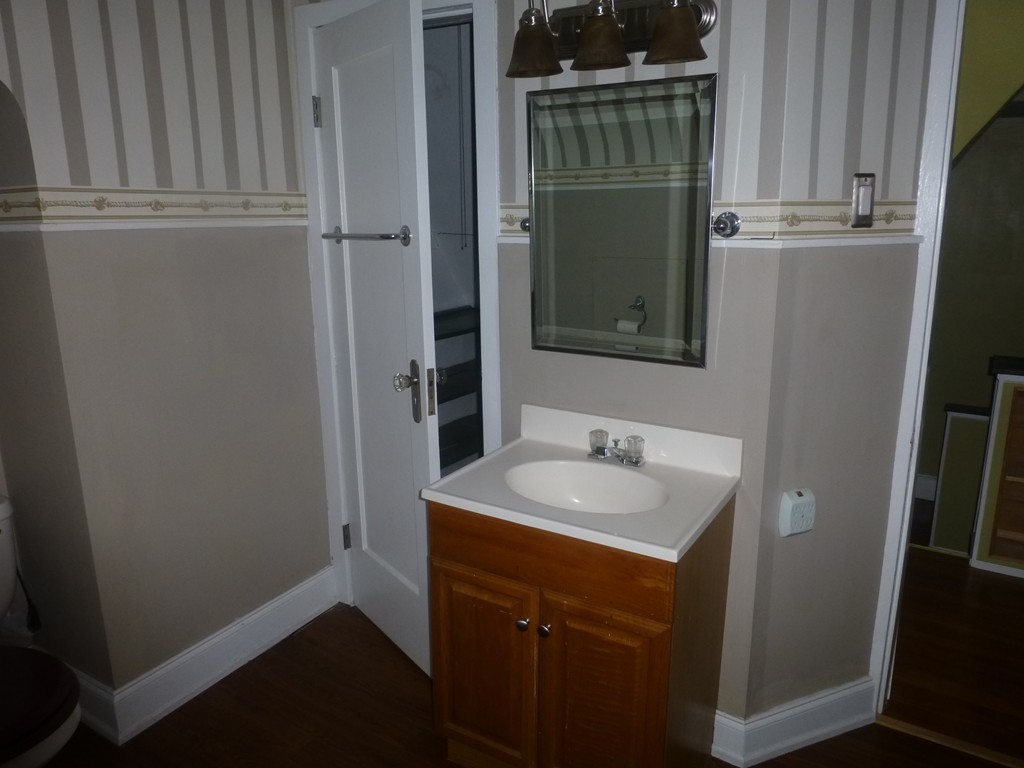 3 Bonnyview Street Springfield, MA 01109 - Photo 19 of 27
