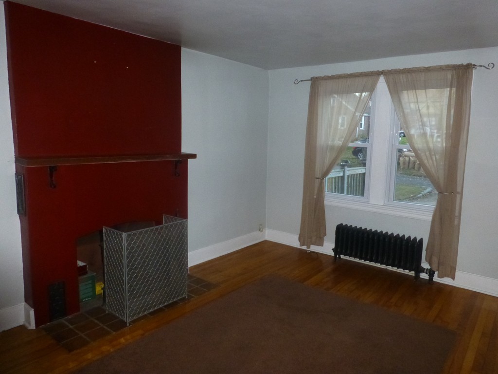 3 Bonnyview Street Springfield, MA 01109 - Photo 6 of 27