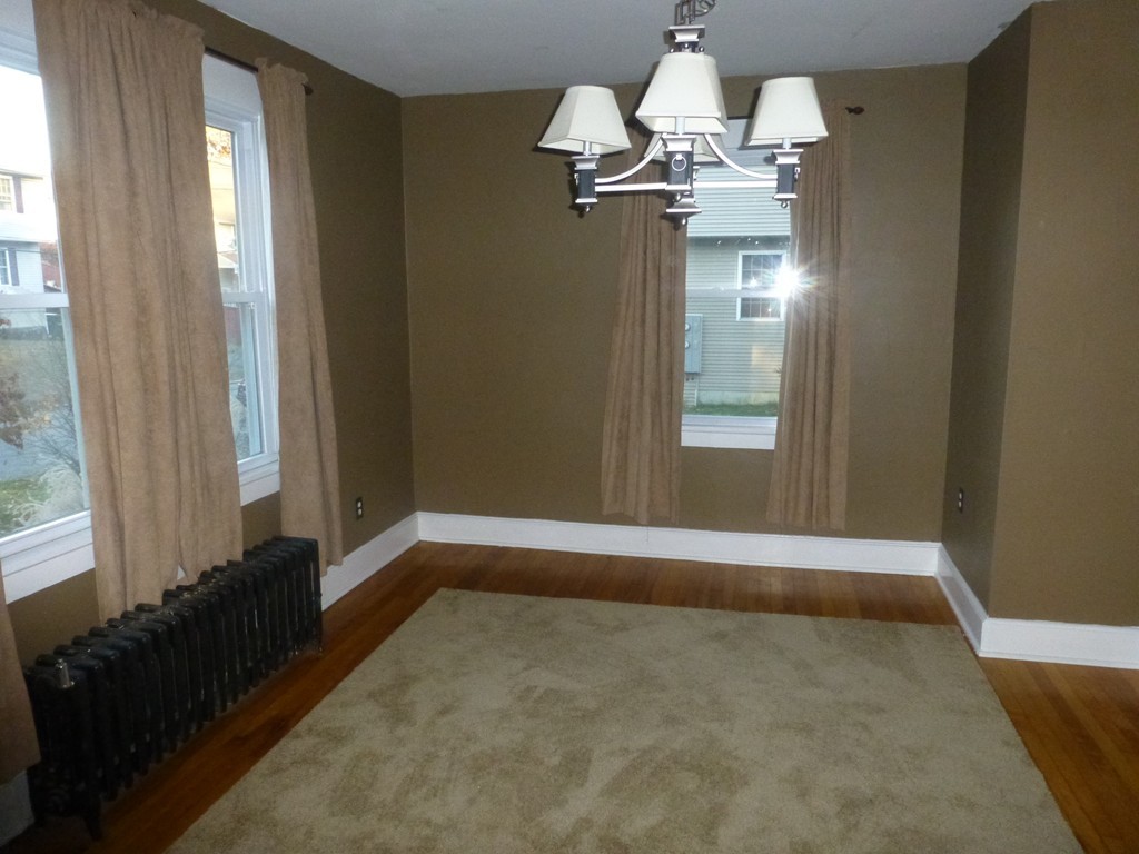 3 Bonnyview Street Springfield, MA 01109 - Photo 7 of 27