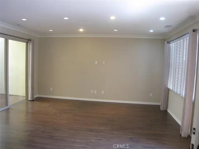 $4,200 | 235 Kempton, Irvine, CA 92620