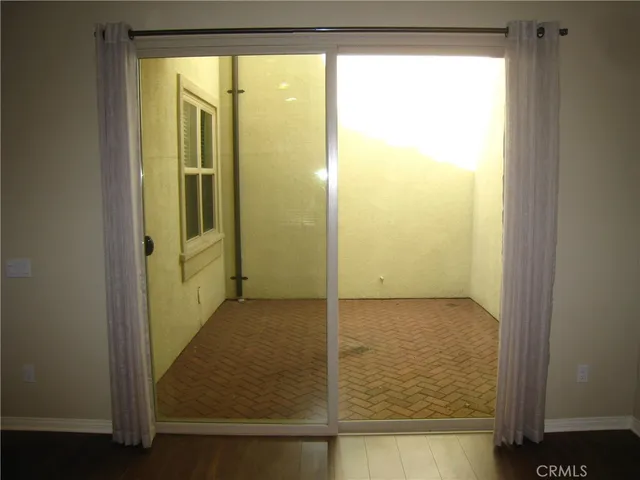 $4,200 | 235 Kempton, Irvine, CA 92620