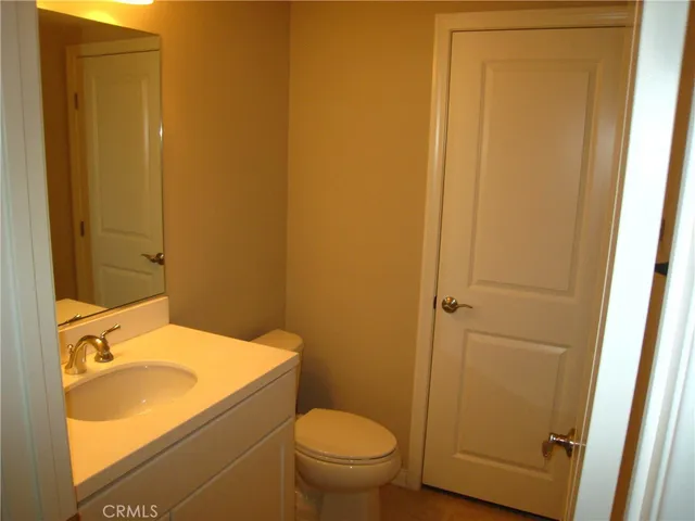 $4,200 | 235 Kempton, Irvine, CA 92620