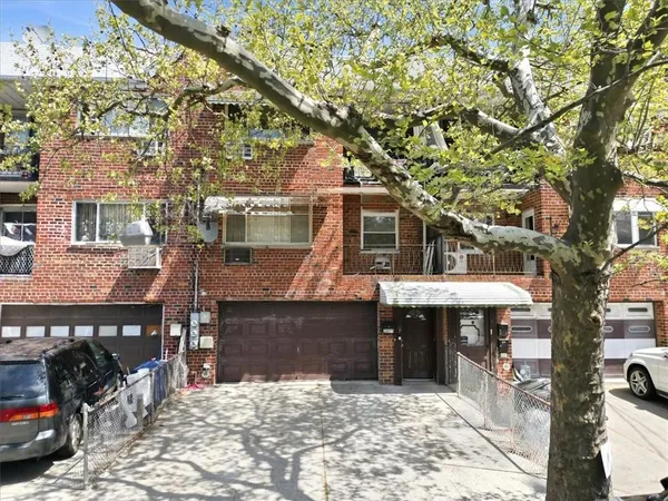 $1,035,000 | 2075 East 55th Street | Mill Basin