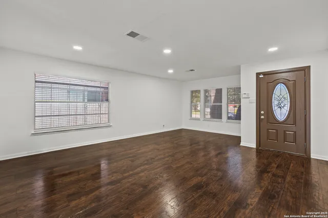 $2,000 | 10003 Silver, San Antonio, TX 78254