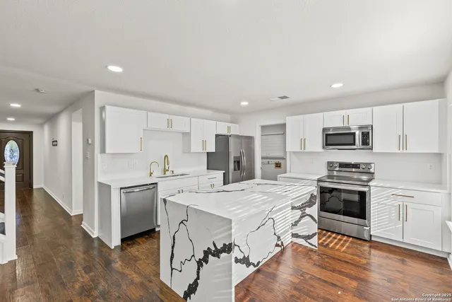 $2,000 | 10003 Silver, San Antonio, TX 78254