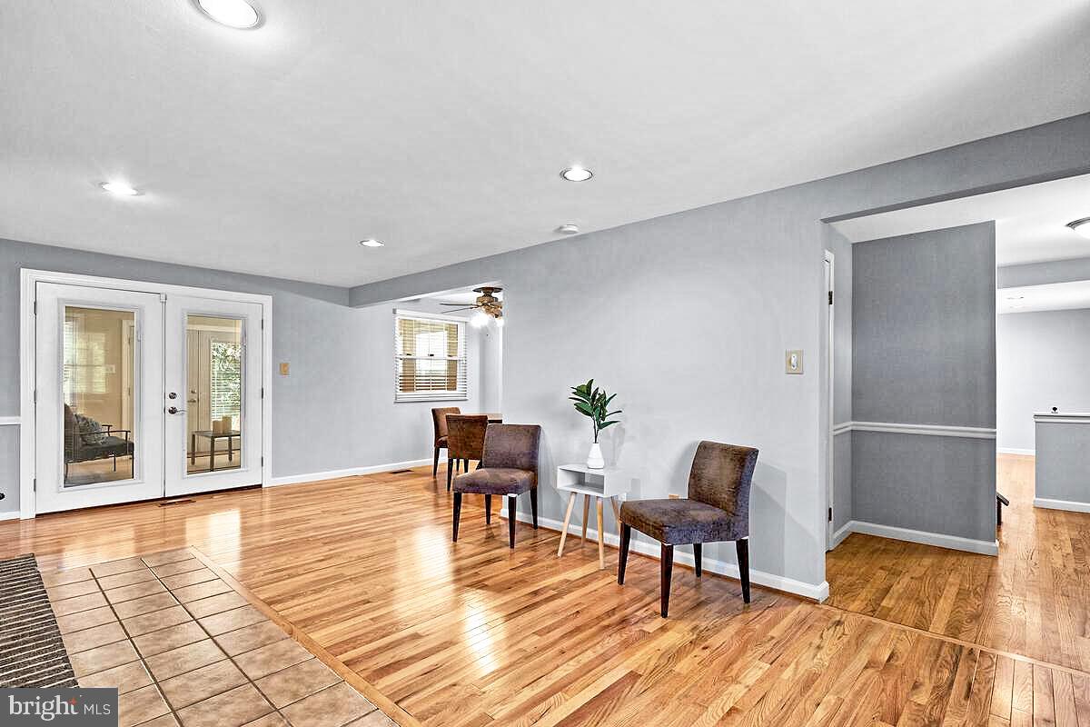 20701 Bell Bluff Road Gaithersburg, MD 20882 - Photo 14 of 46 Gallery Image 14