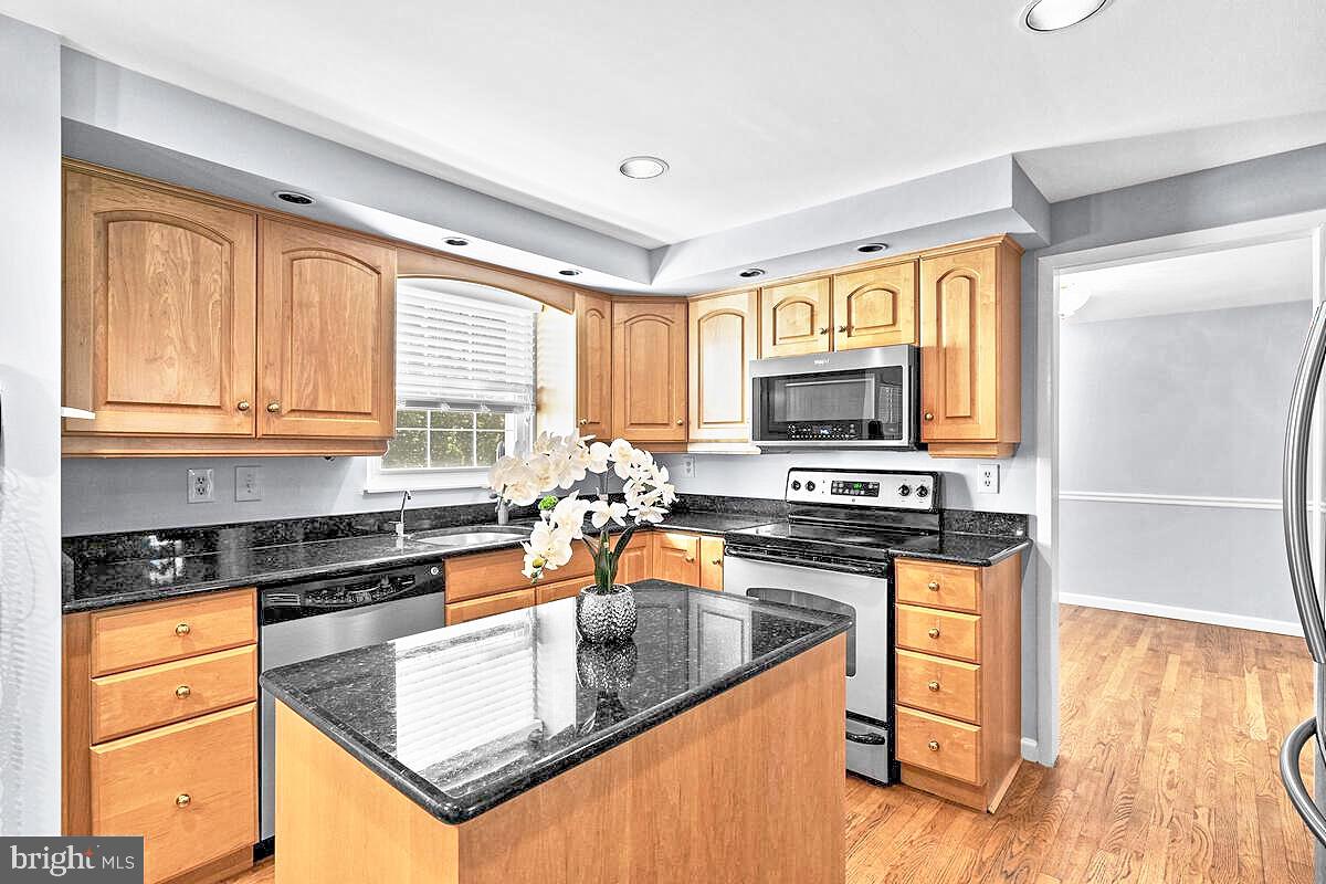 20701 Bell Bluff Road Gaithersburg, MD 20882 - Photo 15 of 46 Gallery Image 15