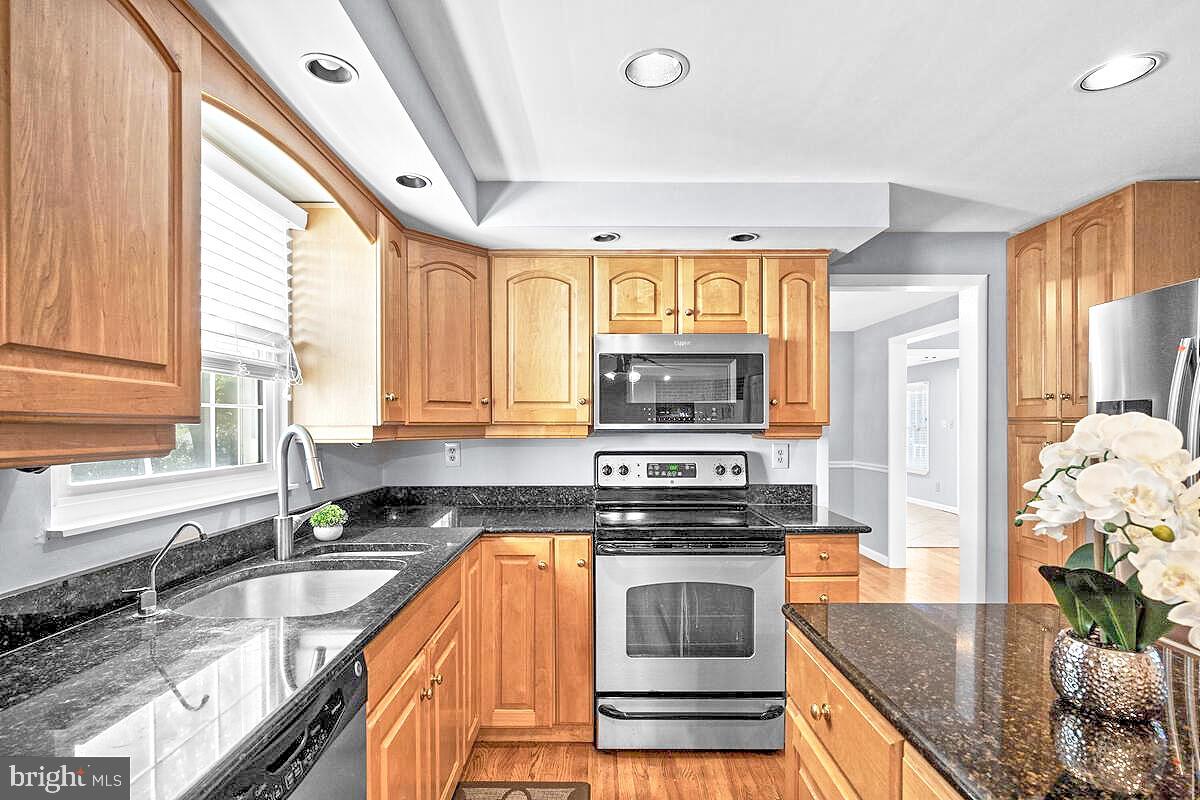 20701 Bell Bluff Road Gaithersburg, MD 20882 - Photo 18 of 46 Gallery Image 18