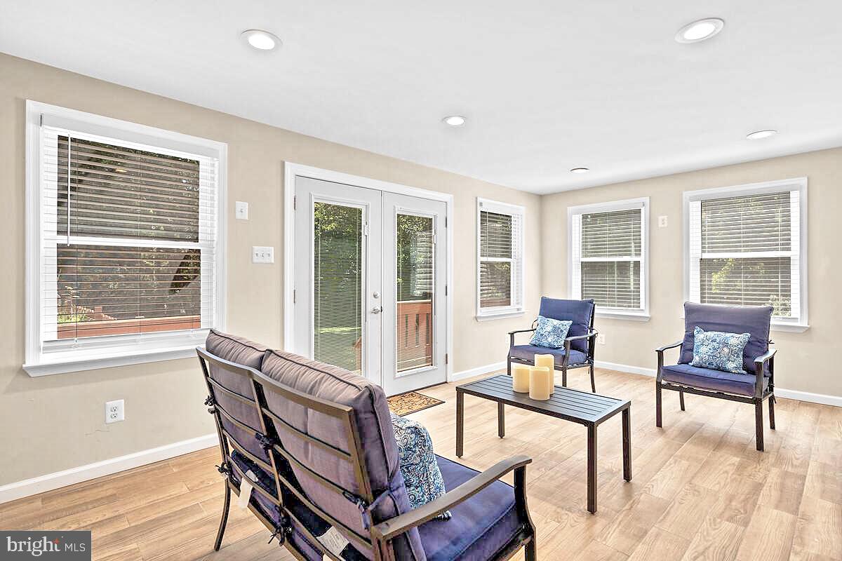 20701 Bell Bluff Road Gaithersburg, MD 20882 - Photo 23 of 46 Gallery Image 23