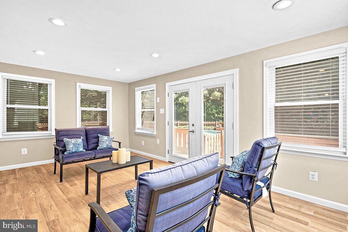 20701 Bell Bluff Road Gaithersburg, MD 20882 - Photo 24 of 46 Gallery Image 24