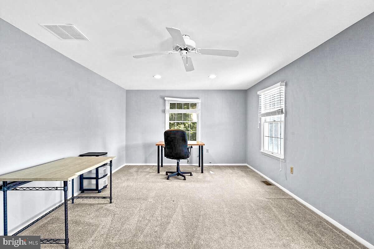 20701 Bell Bluff Road Gaithersburg, MD 20882 - Photo 26 of 46 Gallery Image 26