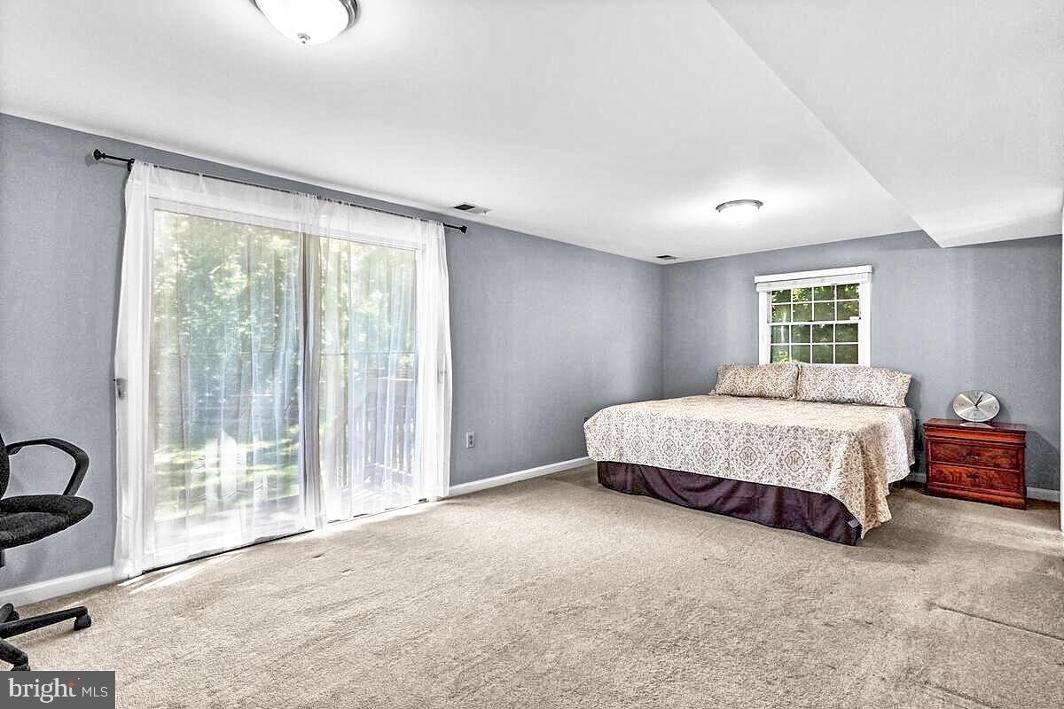 20701 Bell Bluff Road Gaithersburg, MD 20882 - Photo 32 of 46 Gallery Image 32
