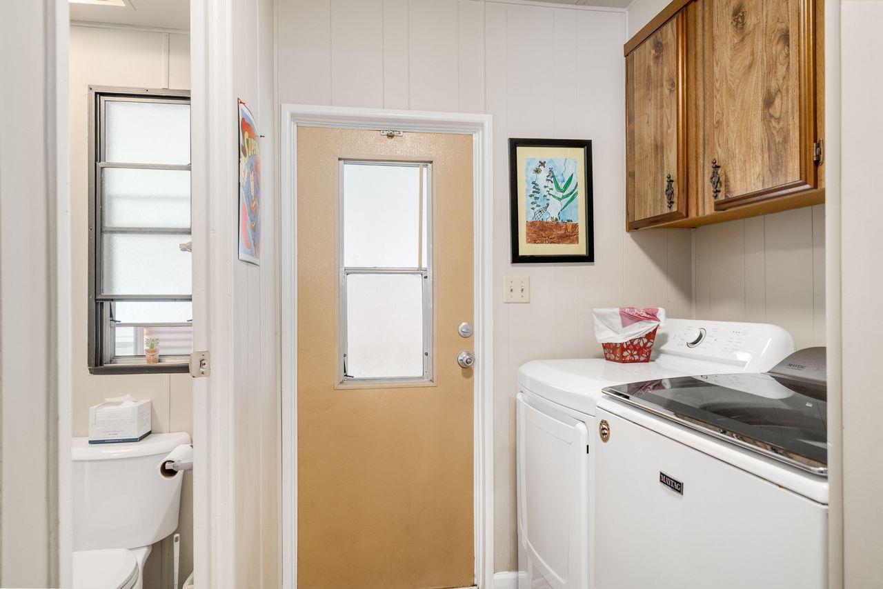 450 Gladycon Road, Unit 52 Colfax, CA 95713 - Photo 19 of 29 a bathroom with a sink and a window
