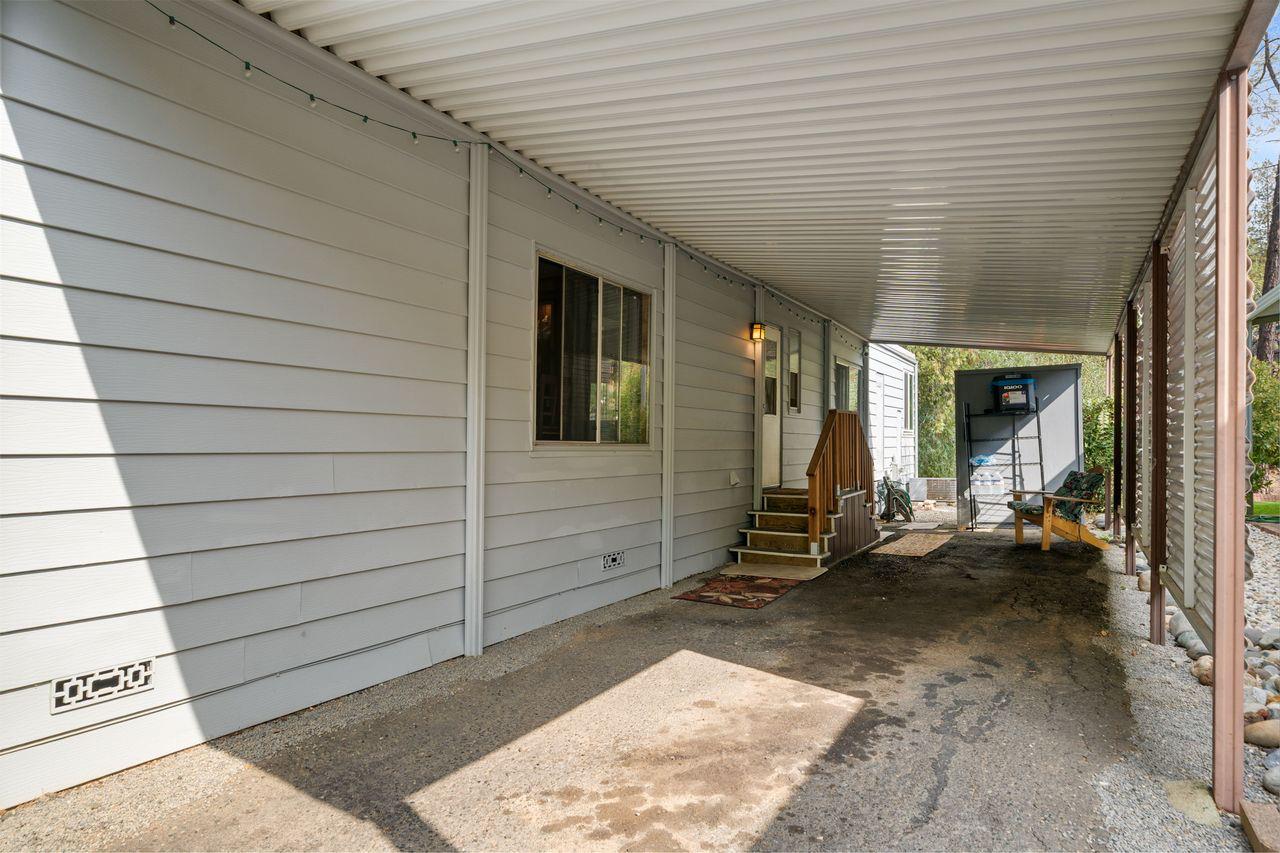 450 Gladycon Road, Unit 52 Colfax, CA 95713 - Photo 23 of 29 a view of a room with gym equipment