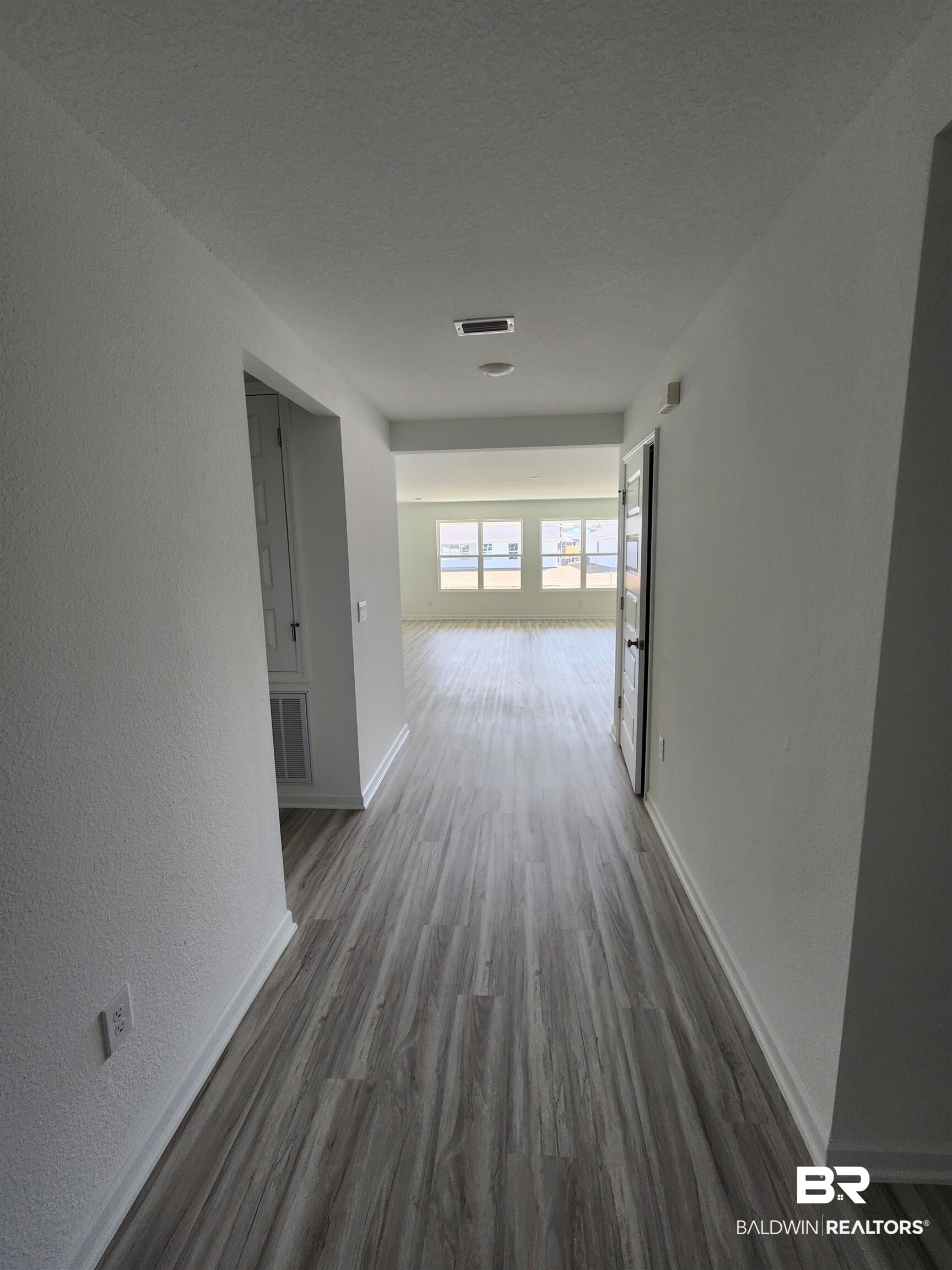 22268 Aleutian Avenue Foley, AL 36535 - Photo 5 of 23 Gallery Image 5