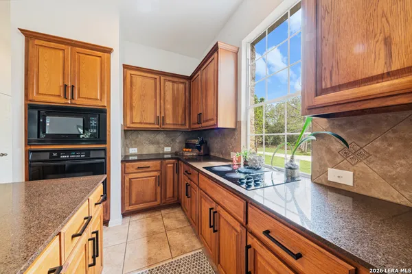$649,900 | 142 Carriage Court, Bastrop, TX 78602