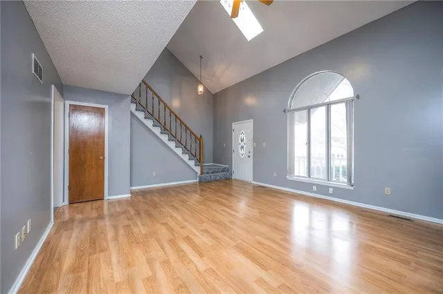 $337,499 | 2400 Northwest 1 Street, Blue Springs, MO 64014