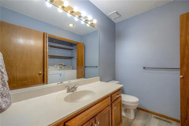 $337,499 | 2400 Northwest 1 Street, Blue Springs, MO 64014