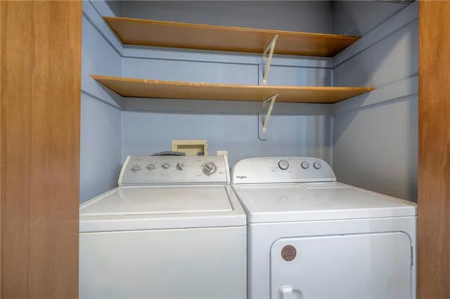 $337,499 | 2400 Northwest 1 Street, Blue Springs, MO 64014