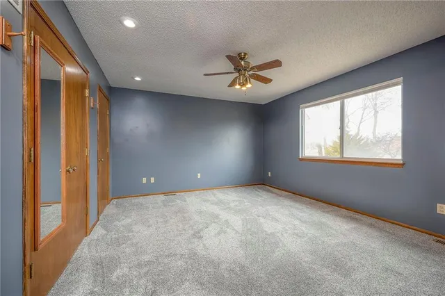 $337,499 | 2400 Northwest 1 Street, Blue Springs, MO 64014