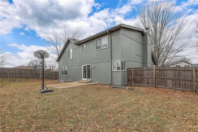 $337,499 | 2400 Northwest 1 Street, Blue Springs, MO 64014