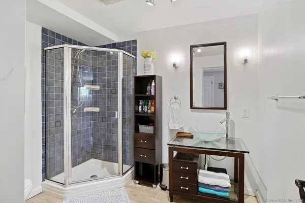 $1,100,000 | 68 Old Dike Road, Trumbull, CT 06611