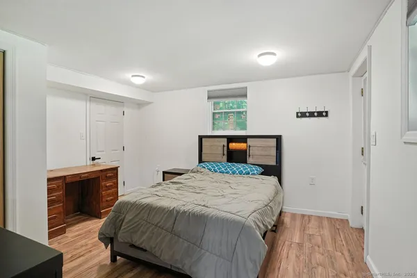 $1,100,000 | 68 Old Dike Road, Trumbull, CT 06611