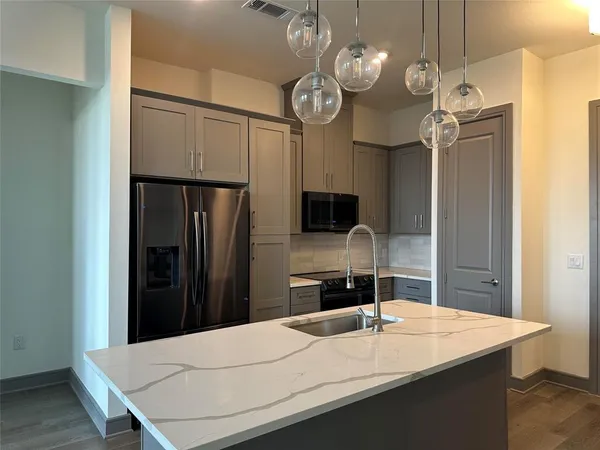 $2,200 | 2700 Old Denton Road, Unit 4434, Carrollton, TX 75007