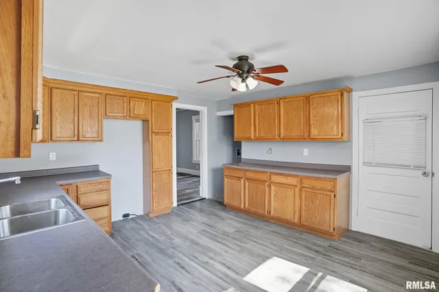 $114,900 | 1416 17th Avenue, Moline, IL 61265