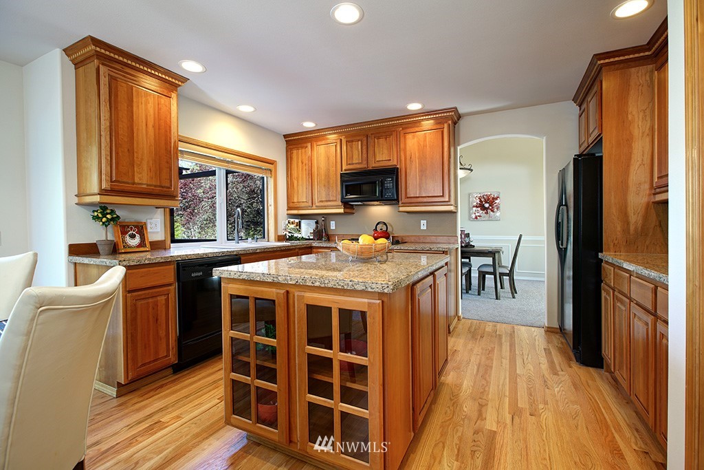 23204 9th Place West Bothell, WA 98021 - Photo 5 of 24