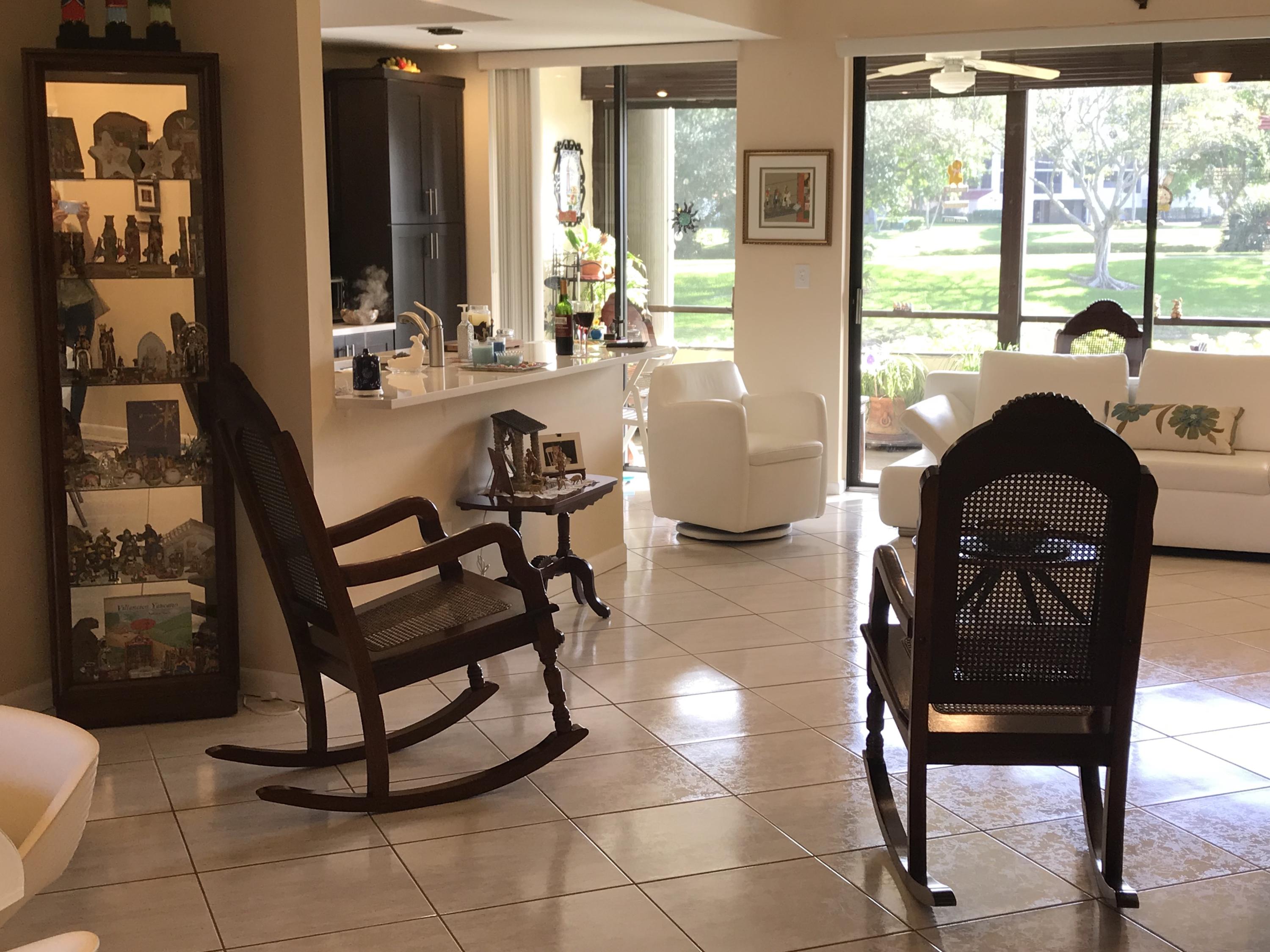 7472 La Paz Boulevard, Unit 102 Boca Raton, FL 33433 - Photo 2 of 30 Rjr5nBxIQIqIY2tsqJ7b7A