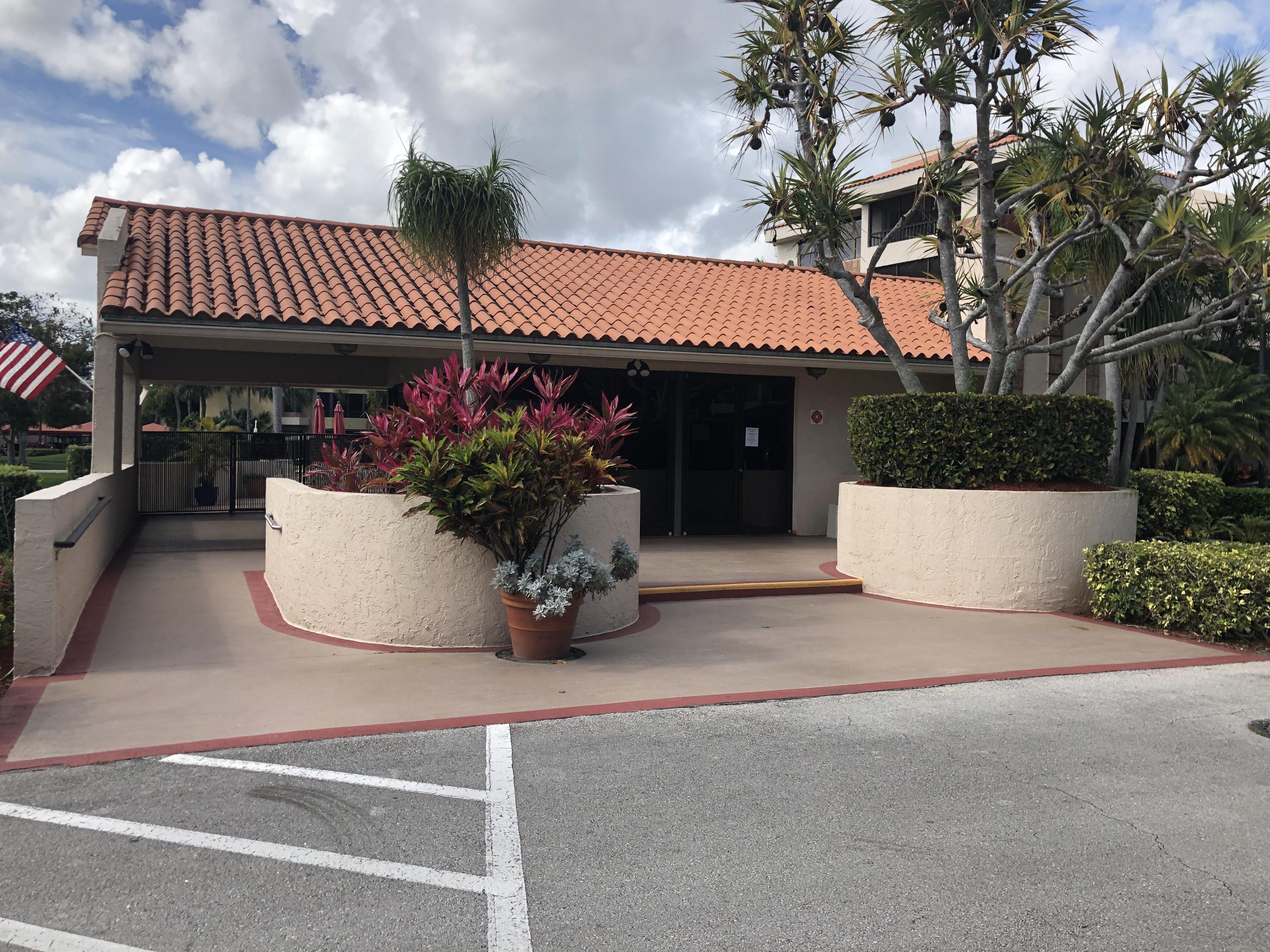 7472 La Paz Boulevard, Unit 102 Boca Raton, FL 33433 - Photo 23 of 30 IMG_6914