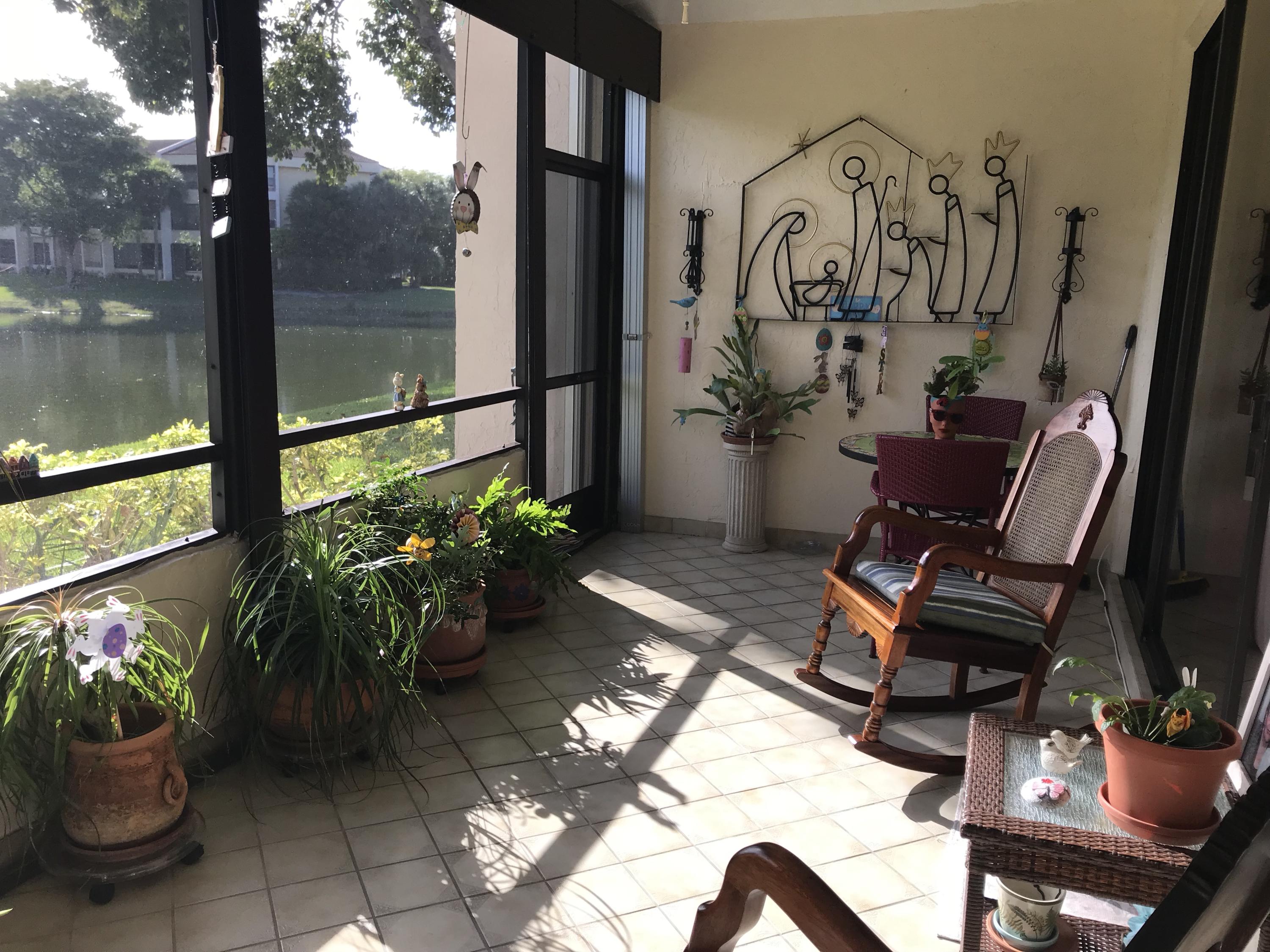 7472 La Paz Boulevard, Unit 102 Boca Raton, FL 33433 - Photo 7 of 30 P89jZ1zBRSyZvSVxFOoX8Q