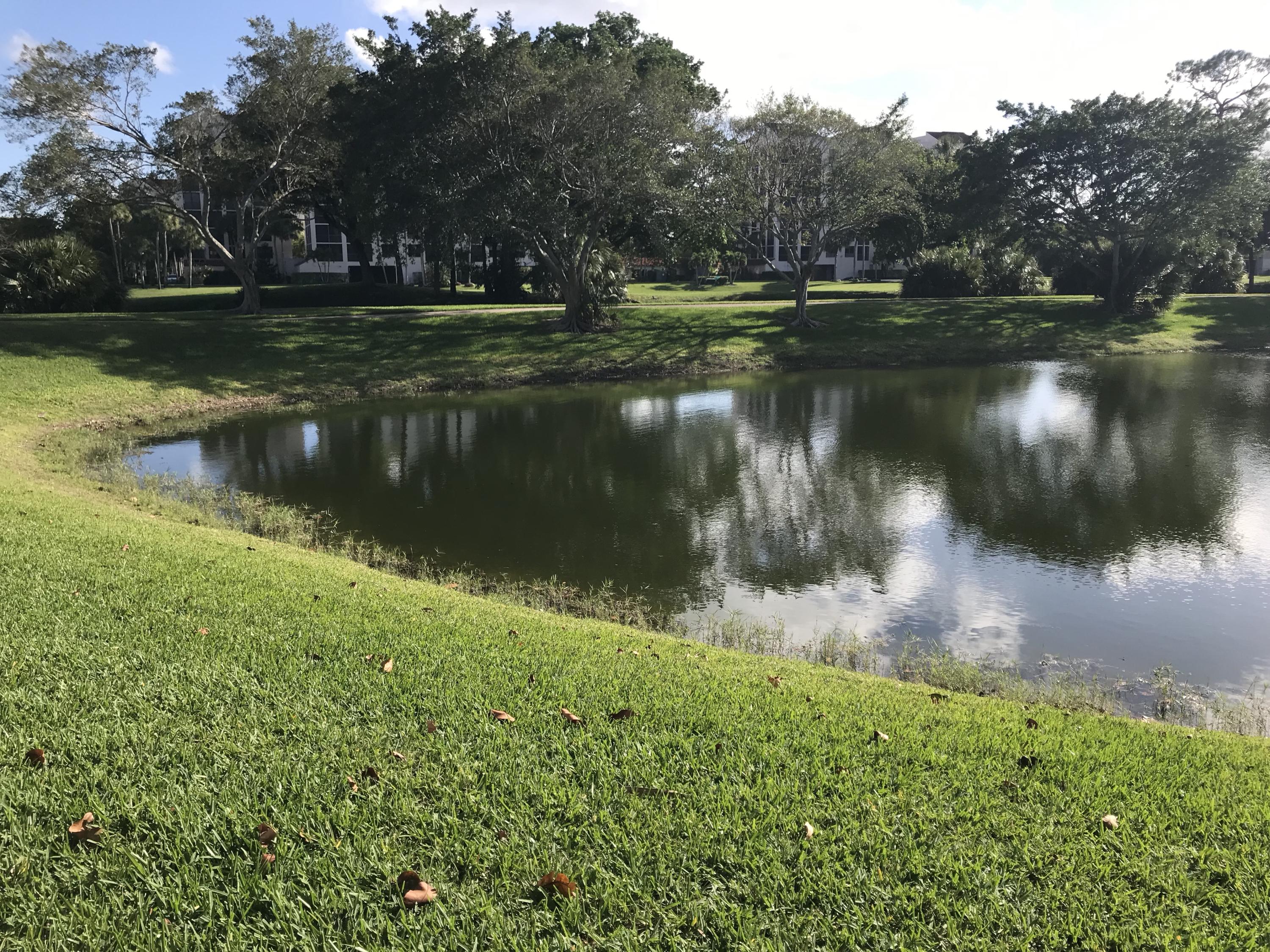 7472 La Paz Boulevard, Unit 102 Boca Raton, FL 33433 - Photo 9 of 30 spu4LsnZT9ODcaOyPfr21g