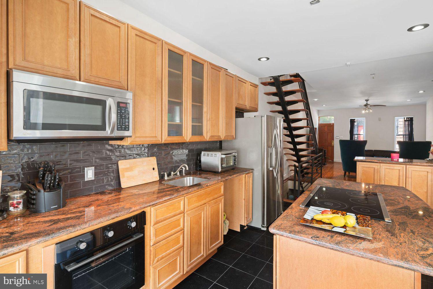 2320 Fitzwater Street Philadelphia, PA 19146 - Photo 10 of 29