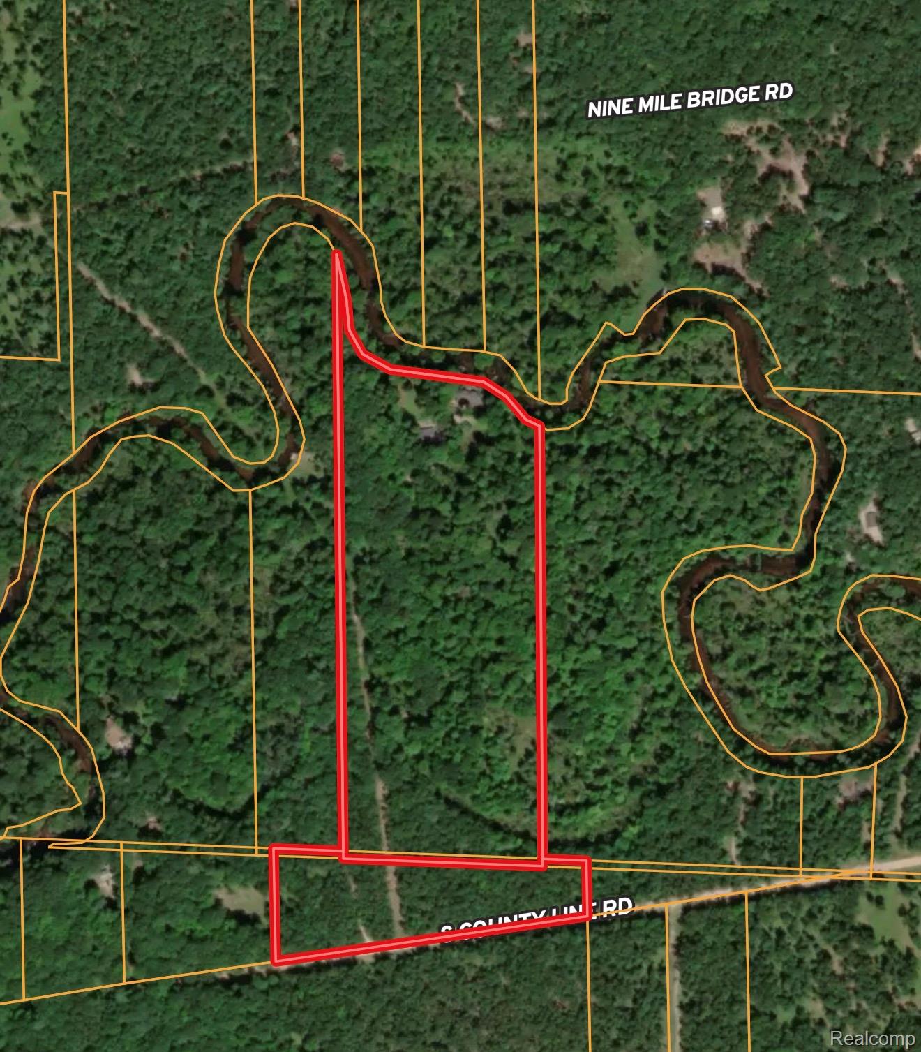9670 South County Line Road Manistee, MI 49660 - Photo 7 of 93 IMG_8037.jpg