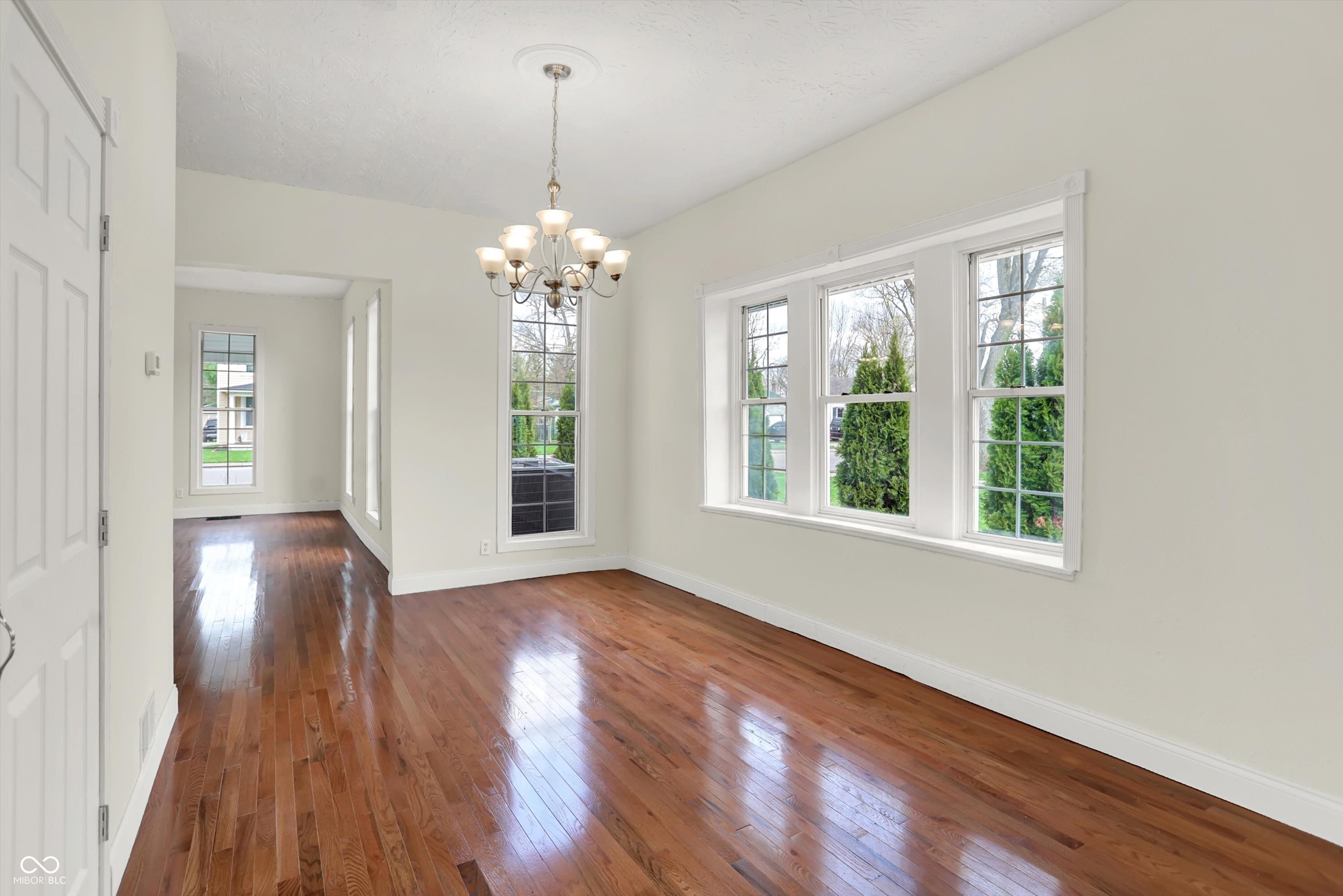 601 East Thompson Street Edinburgh, IN 46124 - Photo 14 of 51
