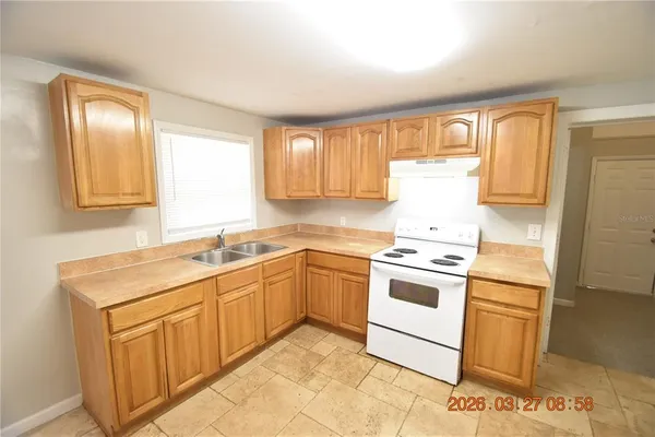 $2,050 | 10110 Alambra Avenue, Tampa, FL 33619